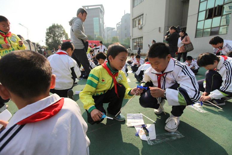 丰富多彩的阳光手拉手小社团 - 图片3