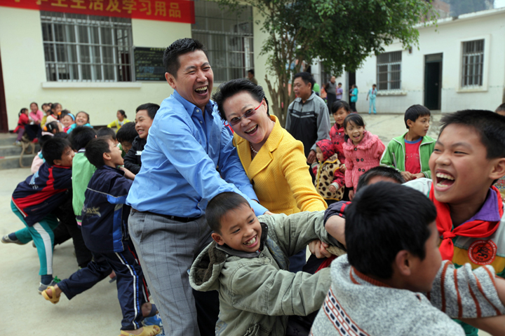 王成安 尹建平伉俪爱心回访 - 图片8