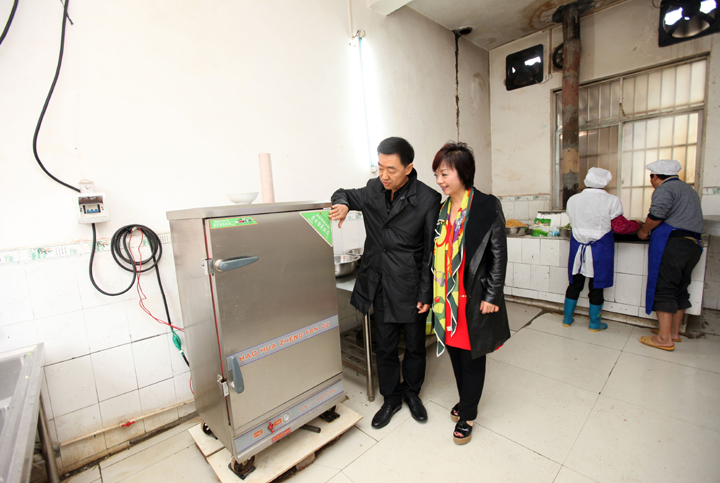 周帆扬 郑新清伉俪爱心回访 - 图片7