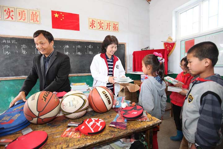 陈金春 蒋仙凤伉俪爱心回访 - 图片3