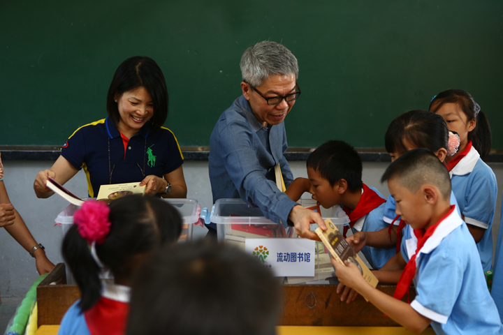 傅后坚 柯淑真伉俪爱心回访 - 图片4