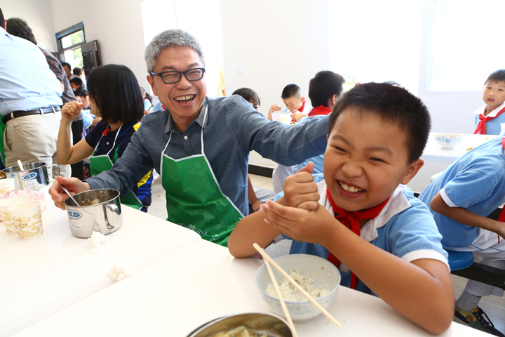 傅后坚 柯淑真伉俪爱心回访 - 图片8