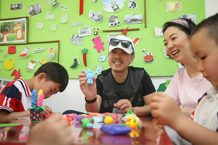 刘德沛 金梅伉俪爱心回访 - 图片8