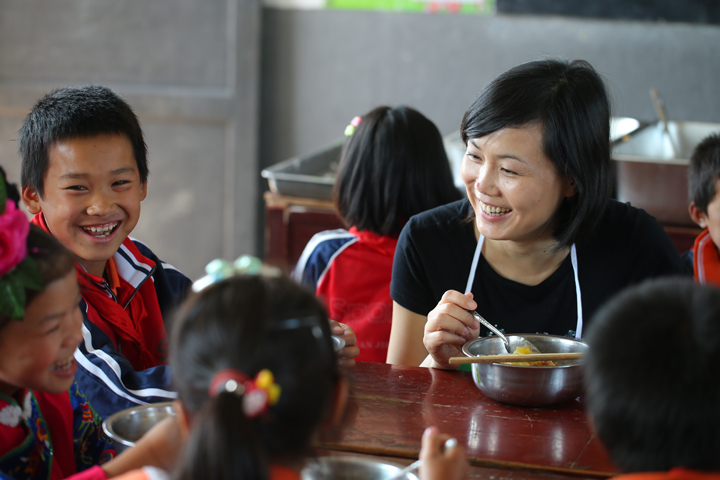 王祥顺 蔺频伉俪爱心回访 - 图片3