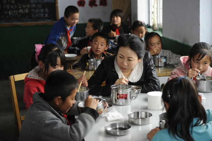 赵玉芳 唐劲松伉俪爱心回访 - 图片3