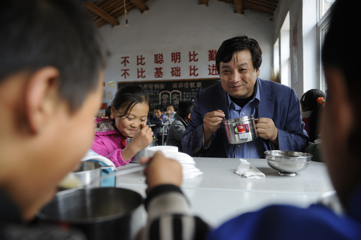 赵玉芳 唐劲松伉俪爱心回访 - 图片4