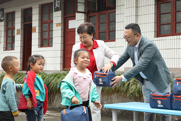 方建华爱心回访 - 图片4