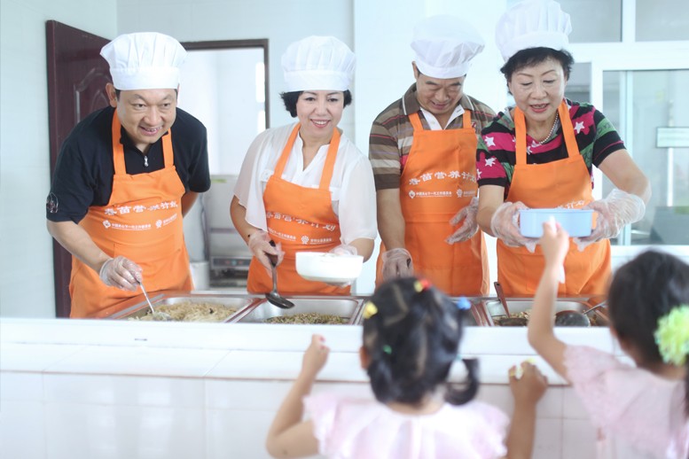 姜光辉 赵凤霞伉俪爱心回访 - 图片2