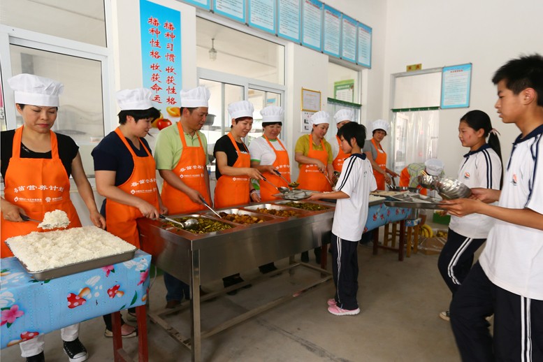 陆建华女士爱心回访 - 图片6