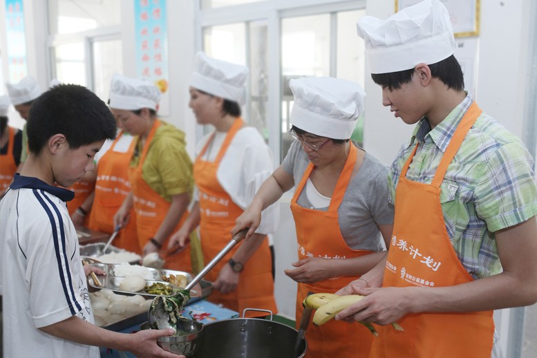 孙怡先 孙梓贺爱心回访 - 图片2