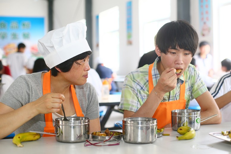 孙怡先 孙梓贺爱心回访 - 图片4