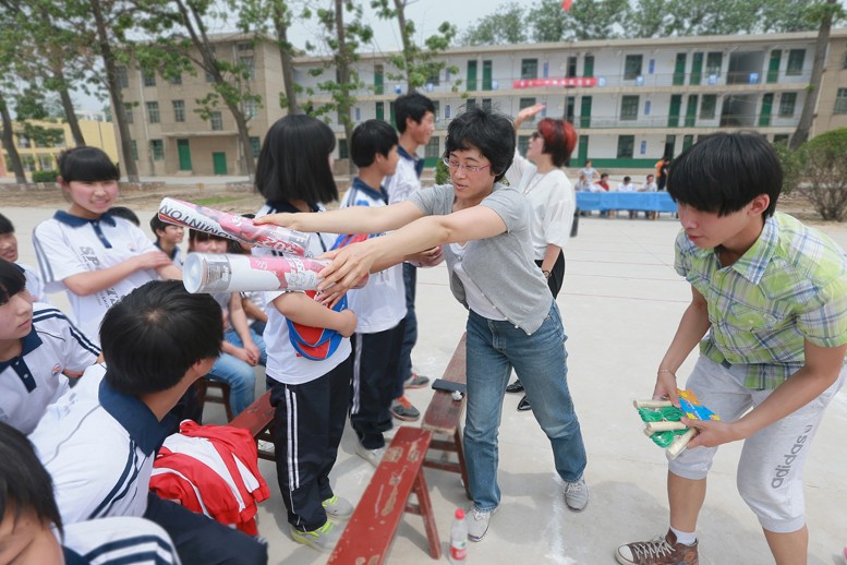 孙怡先 孙梓贺爱心回访 - 图片5