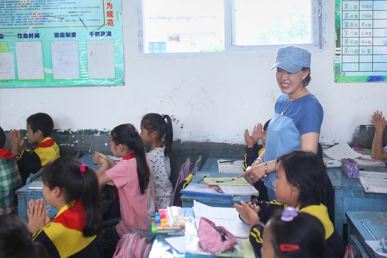 谭志波女士爱心回访 - 图片1