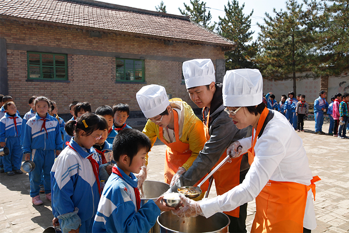 毛忠 王寒茹爱心回访 - 图片12