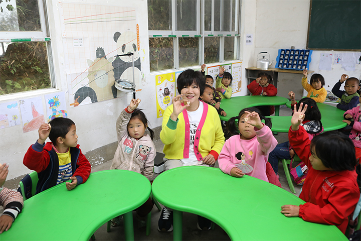 毛忠 王寒茹爱心回访 - 图片8