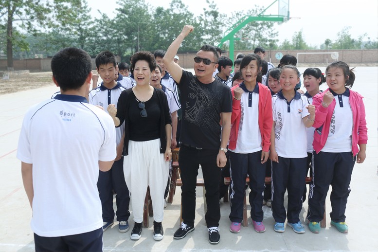 叶贵鹏 杨玉金伉俪爱心回访 - 图片2