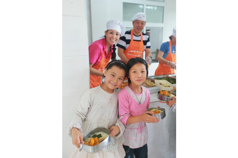 张忆平 孙蕾伉俪爱心回访 - 图片2