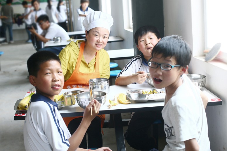 周建芬女士爱心回访 - 图片3