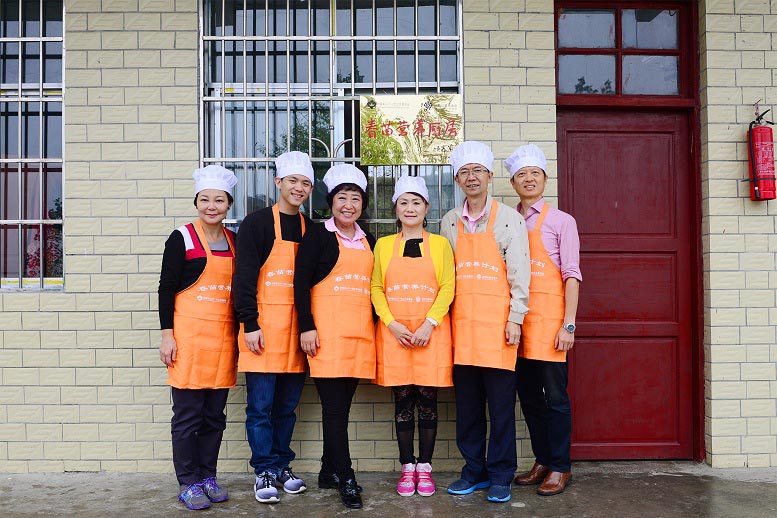 刘成、张金辉伉俪爱心回访相册 - 图片13