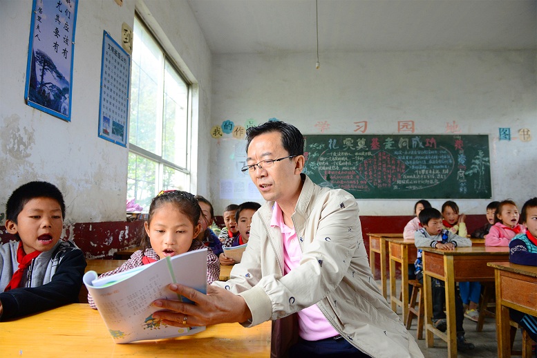 刘成、张金辉伉俪爱心回访相册 - 图片9