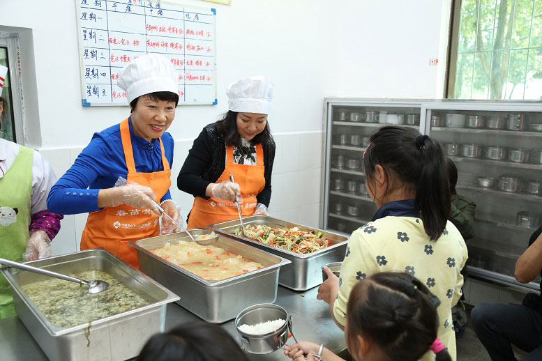 张玉兰女士爱心回访相册
