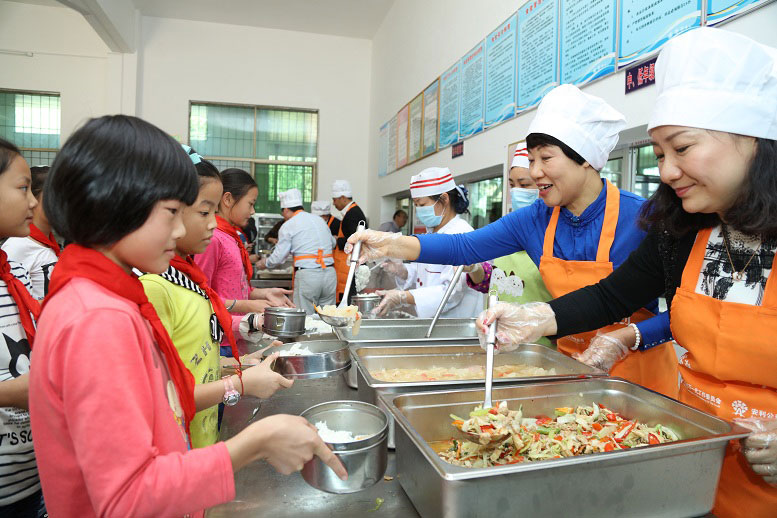 张玉兰女士爱心回访相册 - 图片2