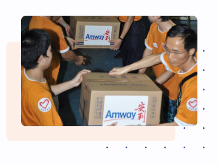 积极投身救灾行动配图